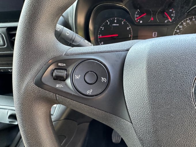 2025 Vauxhall Combo