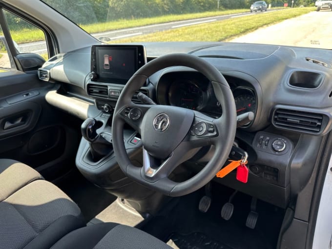 2025 Vauxhall Combo