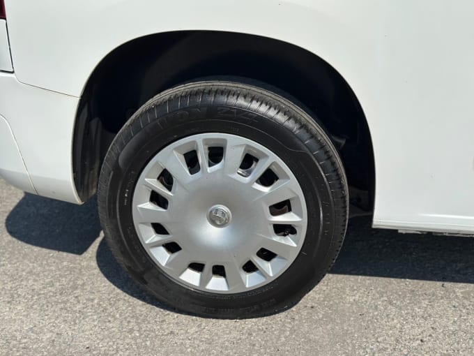 2025 Vauxhall Combo