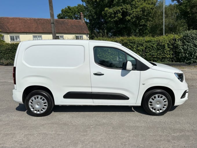 2025 Vauxhall Combo