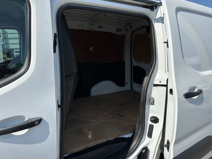 2025 Vauxhall Combo