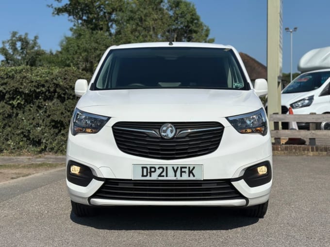 2025 Vauxhall Combo