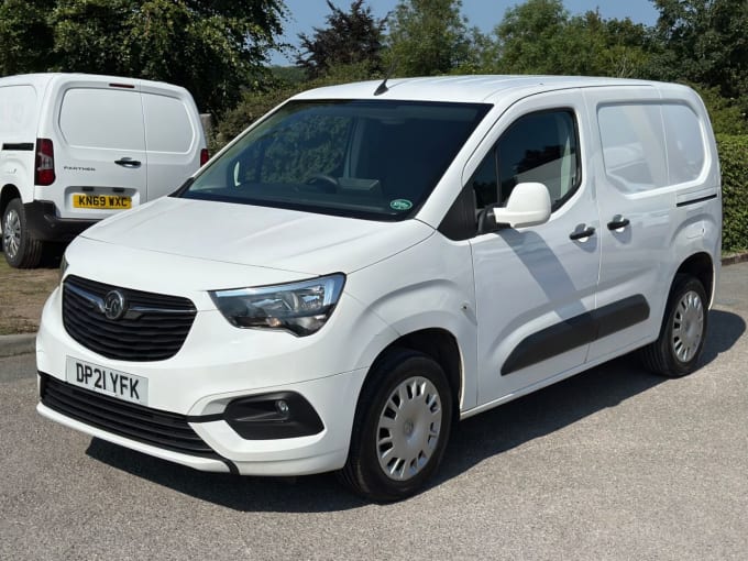 2025 Vauxhall Combo