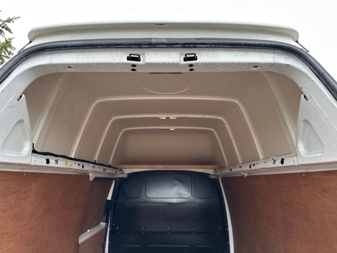 2025 Volkswagen Transporter
