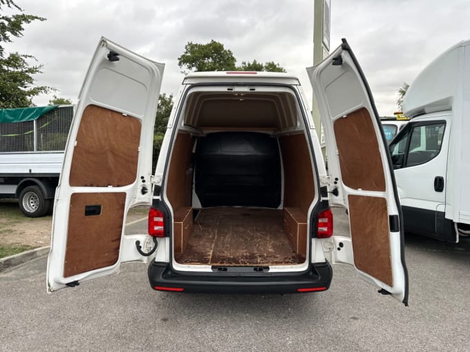 2025 Volkswagen Transporter