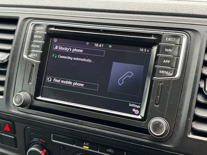 2025 Volkswagen Transporter