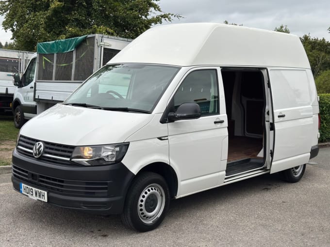 2025 Volkswagen Transporter
