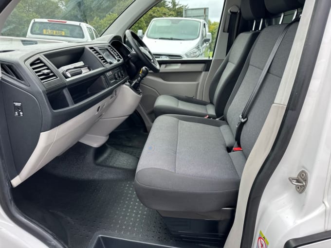 2025 Volkswagen Transporter