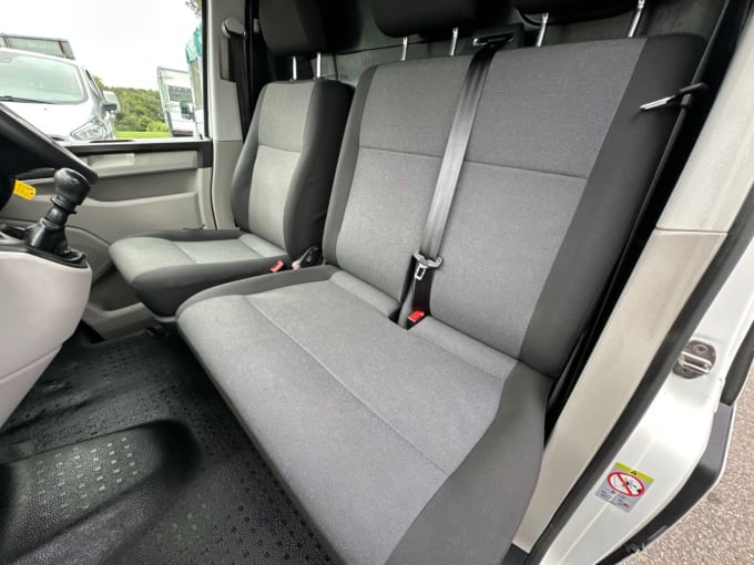 2025 Volkswagen Transporter