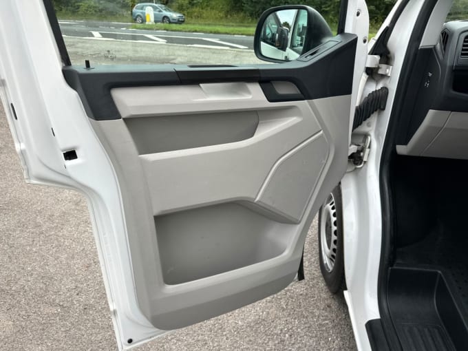 2025 Volkswagen Transporter
