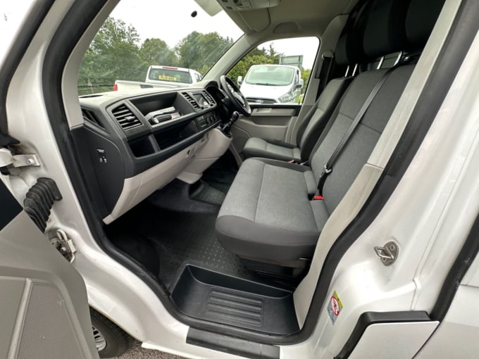 2025 Volkswagen Transporter