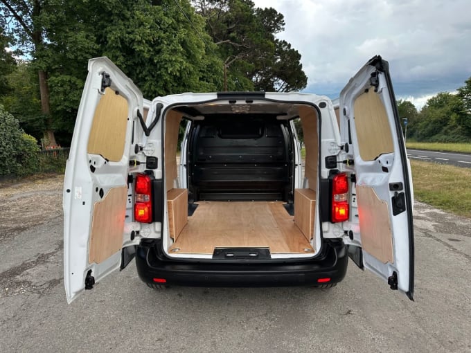 2025 Vauxhall Vivaro