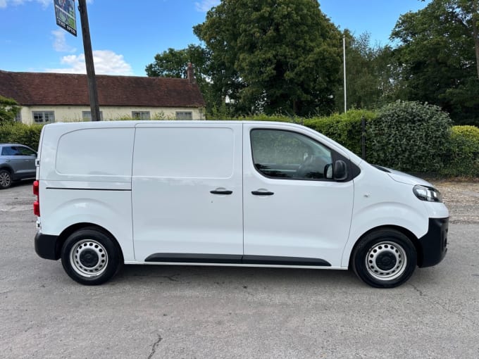 2025 Vauxhall Vivaro