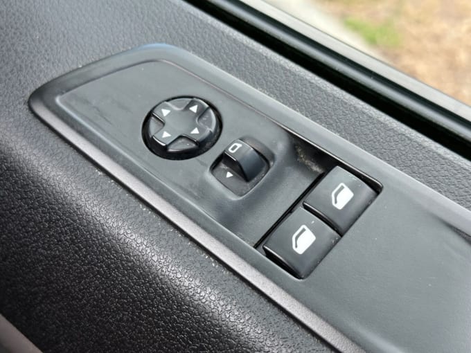 2025 Vauxhall Vivaro