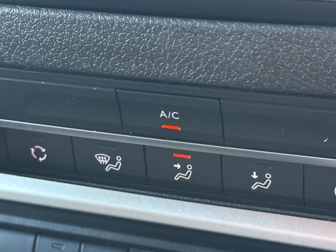 2025 Vauxhall Vivaro