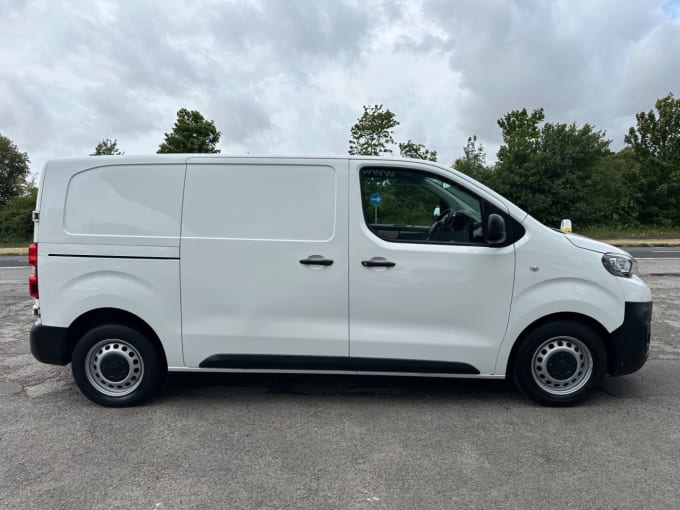 2025 Peugeot Expert