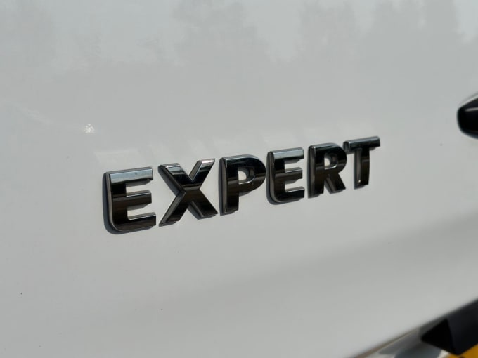 2025 Peugeot Expert