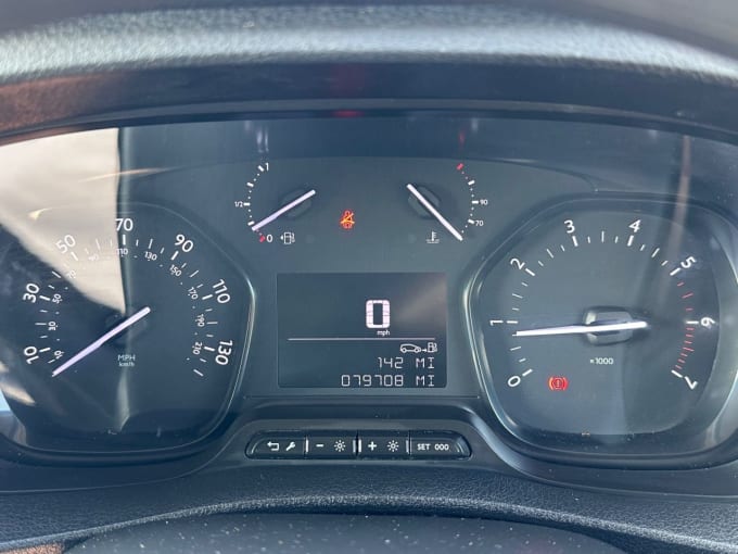2025 Peugeot Expert