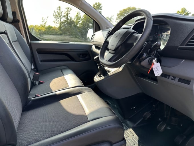 2025 Peugeot Expert