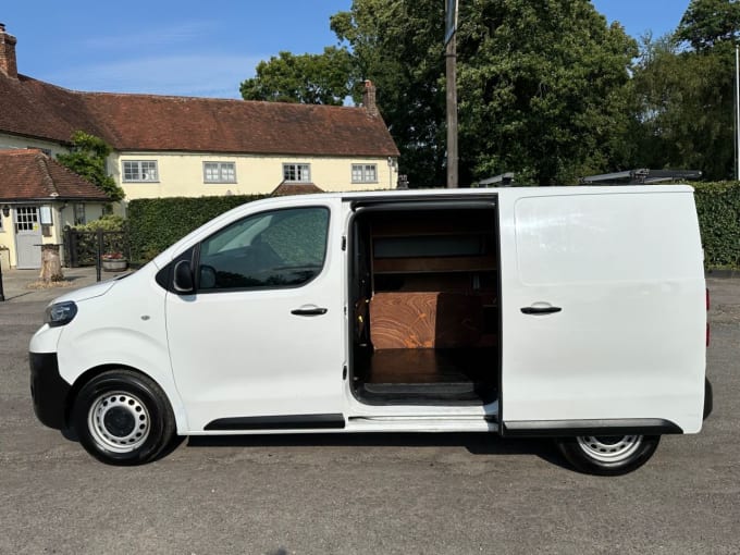 2025 Peugeot Expert