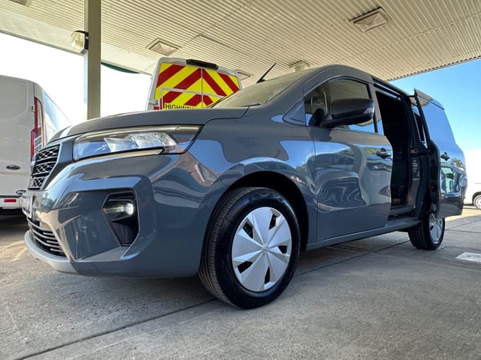 2025 Nissan Townstar