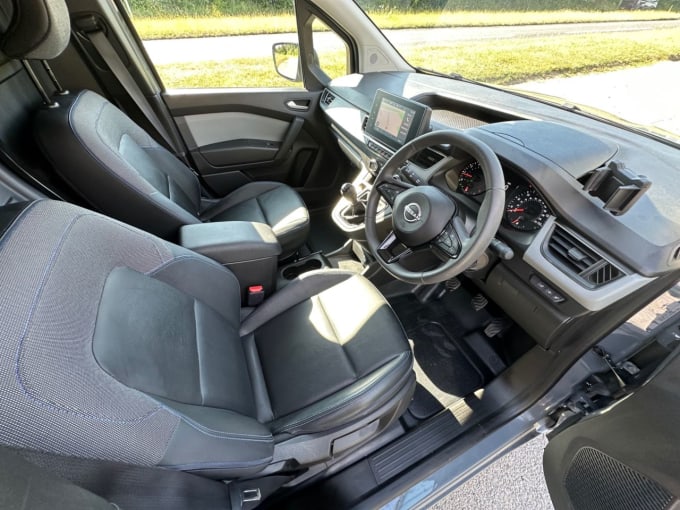 2025 Nissan Townstar