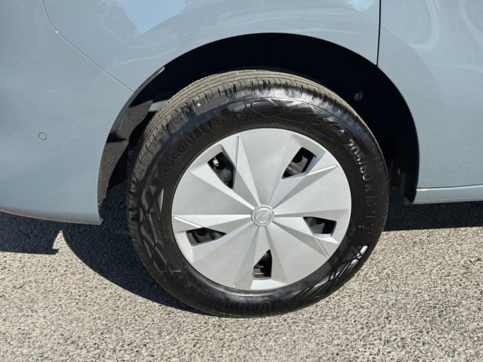 2025 Nissan Townstar