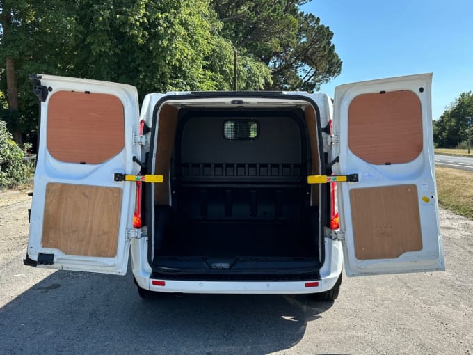 2025 Ford Transit Custom