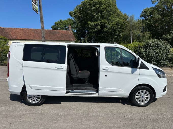 2025 Ford Transit Custom