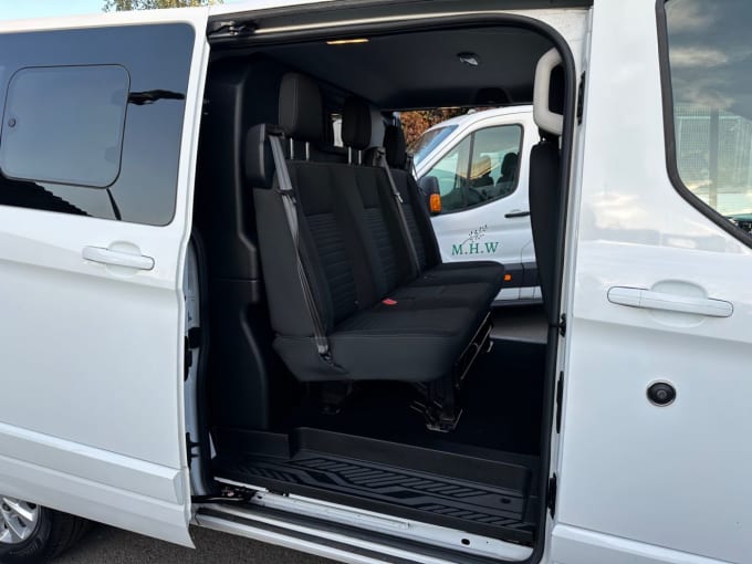 2025 Ford Transit Custom