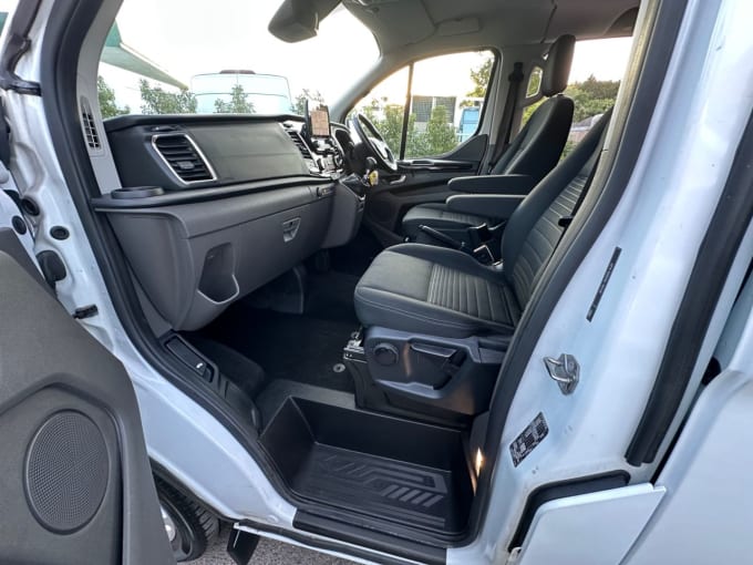 2025 Ford Transit Custom