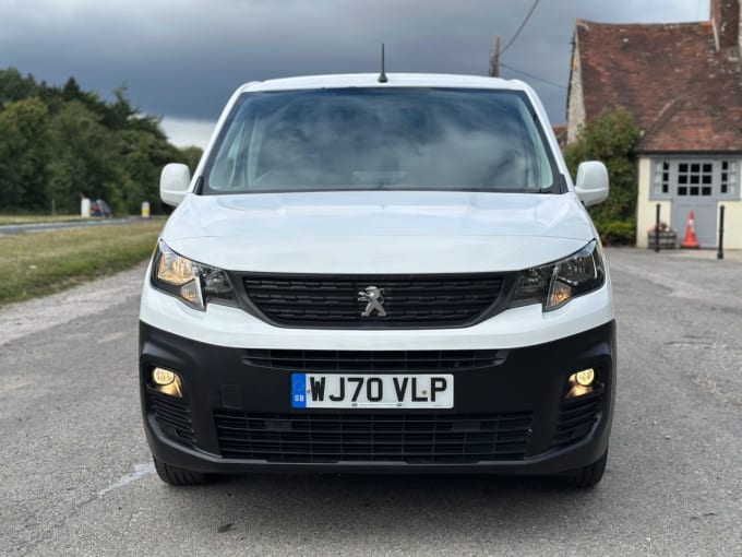 2025 Peugeot Partner