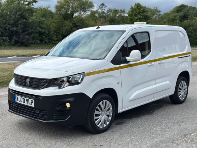 2025 Peugeot Partner