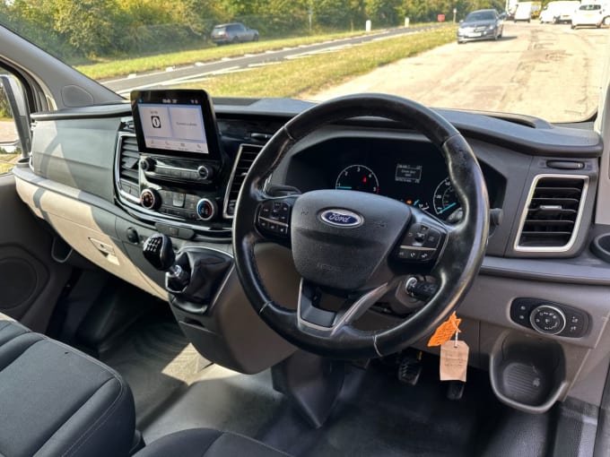 2025 Ford Transit Custom