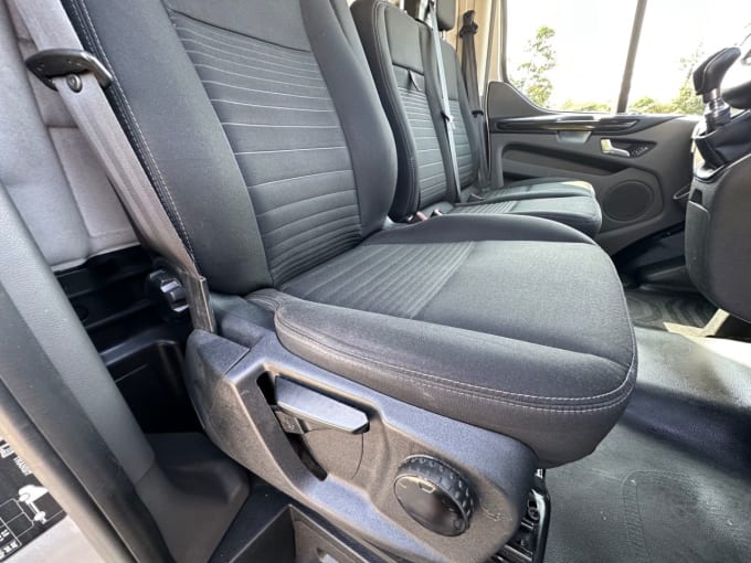 2025 Ford Transit Custom