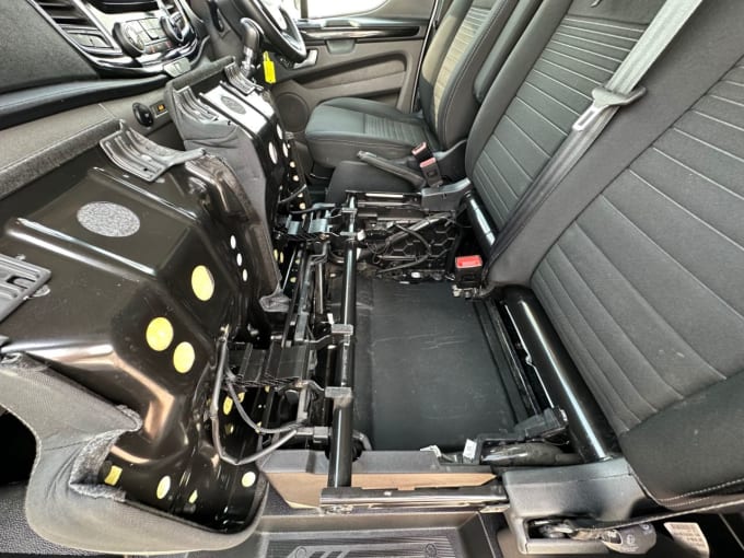2025 Ford Transit Custom