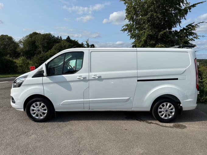 2025 Ford Transit Custom