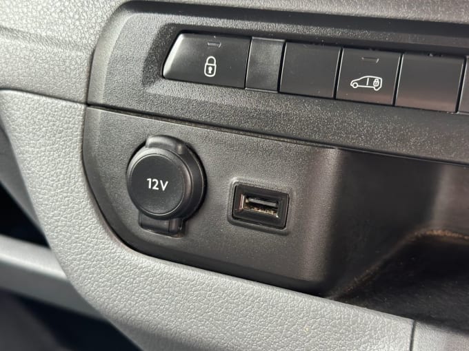 2025 Vauxhall Vivaro