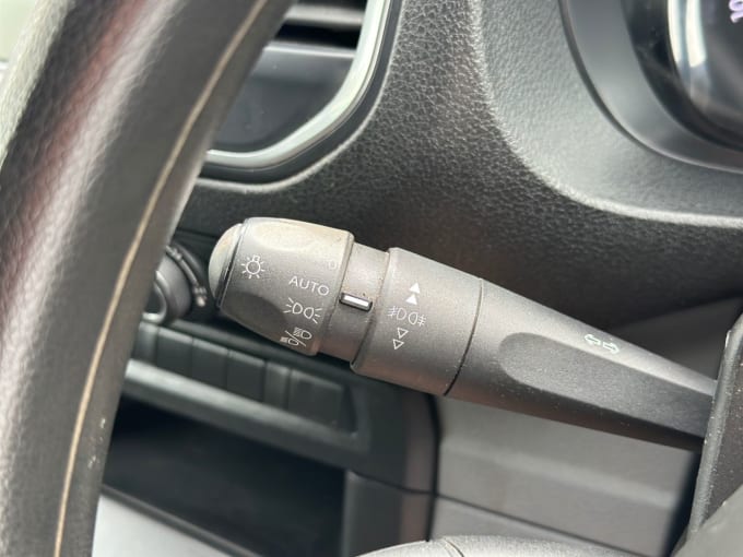 2025 Vauxhall Vivaro