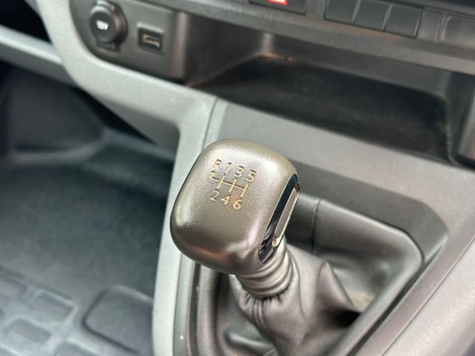 2025 Vauxhall Vivaro