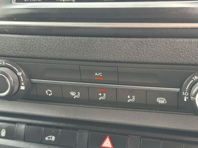 2025 Vauxhall Vivaro