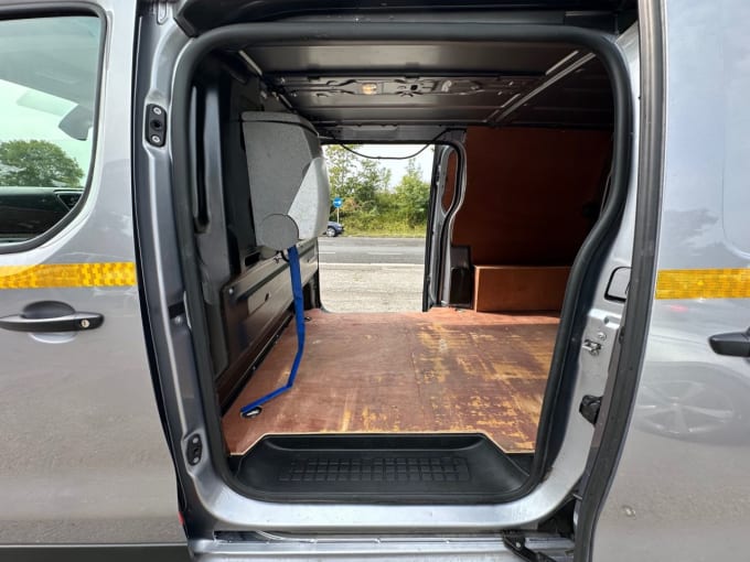 2025 Vauxhall Vivaro