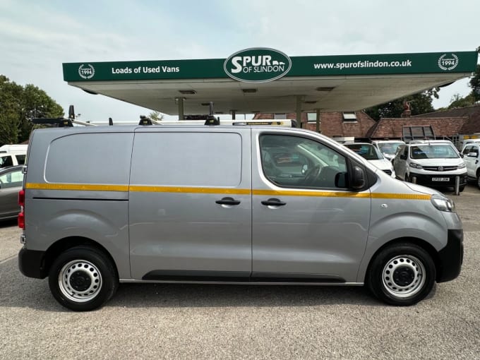 2025 Vauxhall Vivaro