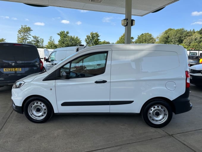 2025 Ford Transit Courier