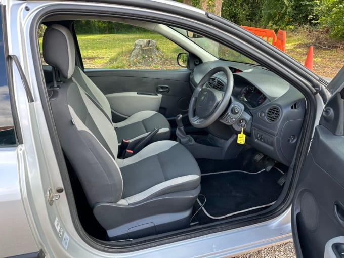 2010 Renault Clio