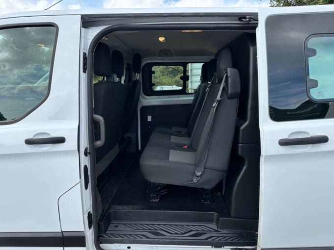 2025 Ford Transit Custom