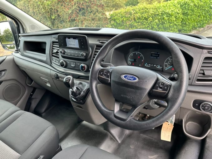 2025 Ford Transit Custom