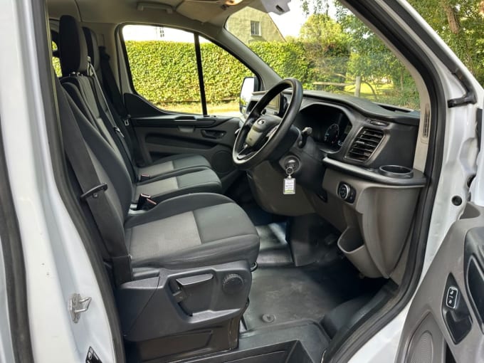 2025 Ford Transit Custom