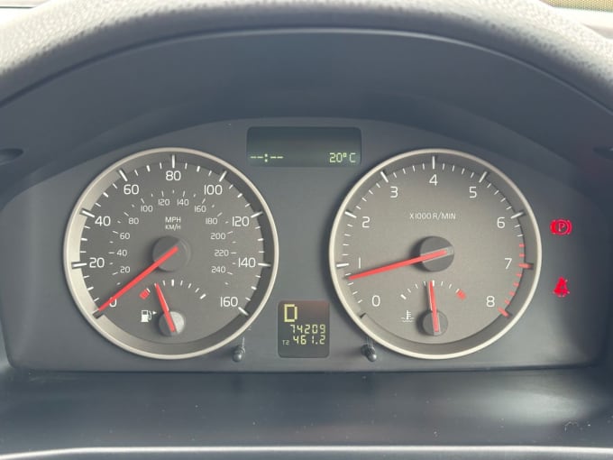 2025 Volvo S40