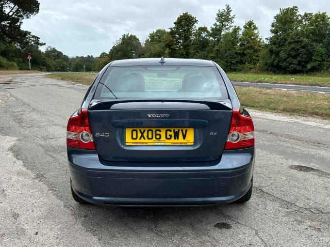 2025 Volvo S40
